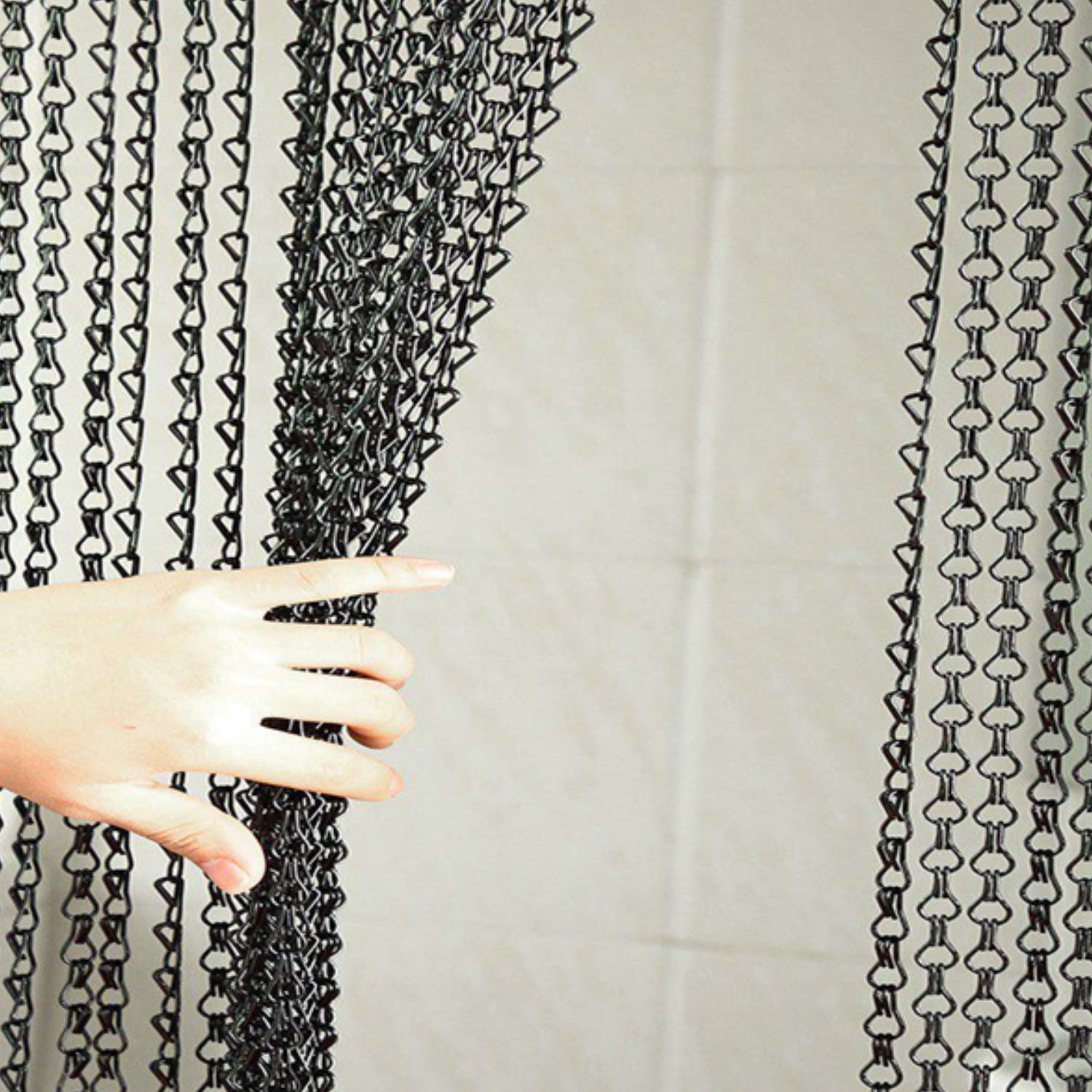 Chain Mail Curtain - Black: image 3